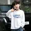 Camiseta de algodón puro estilo coreano para niños, nueva, de manga larga, linda, versátil, cuello redondo, con estampado de dibujos animados, top moderno y elegante