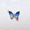 Colgante de Mariposa con Incrustaciones de Zirconia Dorada Recubierta de Cobre 18k Accesorios para Joyería DIY Pulsera Collar Material Hecho a Mano Doble Colgante Oblicuo Tamaño Pequeño
