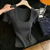 Blusa de Tricô Quadrada de Manga Curta Fashion Retrô Chique Plus Size para Mulheres 2026 Nova Coleção Primavera/Verão Super Linda Emagrecedora Valoriza a Silhueta