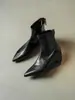 Versão em couro outono/inverno 2026 novas botas curtas francesas de bico fino retrô justas com aumento interno de altura, botas curtas de salto grosso femininas, couro genuíno