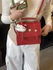 2026 Nova Mochila Feminina Estilo College com Bolinhas em Couro Oleado para Primavera e Verão Mochila Fofa com Bolinhas Multifuncional Bolsa de Ombro