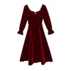 Vestido de Brindis para Novia con Escote Cuadrado que Cubre el Vientre, Nuevo Estilo Otoño 2026, Adecuado para Uso Diario, Vestido de Noche de Compromiso, Atuendo Post-Boda para la Novia