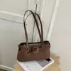 Bolsa Grande Capacidade Feminina Primavera Verão Retrô Versátil 2026 Nova Casual Ombro Único Bolsa de Axila Moda Bolsa para Trabalho e Deslocamento