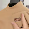 Roupas de Outono Térmicas de Veludo Dupla Face para Homens, Camisetas Básicas Quentes e Versáteis de Veludo Alemão para Adolescentes, Camisetas de Manga Longa com Gola Alta Parcial para Homens
