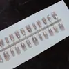 Uñas Portátiles 30 Piezas Enteras T091 Corazón Burbuja Escalera Corta Niña Estudiante Deseo Puro Manicura Dulce de Gama Alta