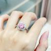 Elegante anillo de diamantes de imitación moissanita de princesa cuadrada chapado en platino, anillo de diamantes artificiales rodeado de un bolso cuadrado de lujo