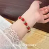 Pulsera Dulce y Linda de Fresa, Moderna, Exquisita, Elegante, Adecuada para el Viaje Diario, con un Diseño de Alta Gama, Pulsera de Fresa Roja