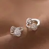 Pendientes de Concha de Moda, Pendientes Elegantes y Sencillos de Personalidad para Mujer, Pendientes de Botón Minimalistas Versátiles de Lujo Ligero para el Día a Día