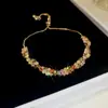 Pulseira Geométrica Flor de Zircônia Verde Exquisita Estilo Francês, Sensação de Luxo Leve e Alto Padrão, Joia Personalizada Moderna e Elegante