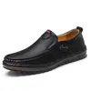 Mocassins Masculinos 2025 O Ano Todo Novos Couro Macio Slip-On Casuais Sapatos de Couro Masculinos Negócios Couro Genuíno Sapatos Beanie Solas Macias
