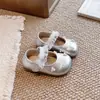 Zapatos Pequeños de Cuero para Niñas 2026 Otoño Nuevo Niños Planos de Suela Suave Poco Profundos Estilo Lolita Zapatos de Princesa Perla para Bebé Niña