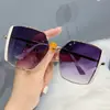 Nuevas Gafas de Sol para Mujer de Montura Grande Tendencia Gafas de Sol con Protección Solar Moda Street Style Gafas de Sol Populares Europeas y Americanas