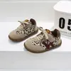 Novos Tênis de Algodão Estampa de Leopardo para Crianças Tênis Infantis Tênis para Meninos Sapatinhos de Bebê Sapatos de Bebê Quentes com Forro de Lã 3889