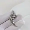 Accesorios para joyería DIY Colgante Aleación de plata de Xizang Colgante de colmillo de lobo Cadena para suéter Colgante Accesorios para joyería