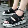 Sandalias para Niños Verano 2026 Nuevo Estilo para Niños Mayores Zapatos de Playa de Moda para Niños Sandalias y Chanclas Antideslizantes de Suela Suave de Doble Uso