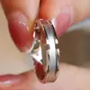 Anillo de Aleación de Seis Garras con Diamante Simulado para Mujer, Anillo Abierto de Boda de Propuesta de Circonita de Estilo Simple y Moderno para Pareja, Venta al por Mayor Anillo de Boda