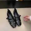 Zapatos de mujer Chuyuji estilo francés con lazo de plata y pedrería, punta cuadrada y tacón bajo, para primavera, adecuados para combinar con faldas, ropa de noche y para ir al trabajo, estilo Mary Jane