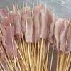 Brochetas pequeñas al por mayor para barbacoa de mercado nocturno, selección completa de brochetas calientes y frías, brochetas fritas, productos semiacabados, pollo Bobo y brochetas de cordero