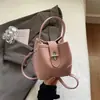 Bolso de cubo de mano moderno y elegante 2026 Primavera/Verano Nuevo Bolso Cruzado Elegante para Mujer de Alto Valor Bolso Pequeño para Salir