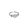 Diseño de moda nicho sentido cuatro hojas anillo abierto anillo viento frío personalidad temperamento simple anillo para dedo comida al por mayor