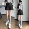 Shorts de couro femininos 2026 outono e inverno novo estilo casual cintura alta perna larga boot shorts calças de couro para usar por cima cor café