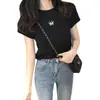 Ropa Femenina Coreana 2026 Nuevo Estilo Bordado de Corona Blanco y Negro Top Ajustado Cuello Redondo Manga Corta Camiseta Venta al por Mayor Transfronteriza