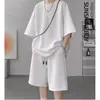Conjunto esportivo casual de manga curta para homens, leve para o verão, conjunto de duas peças com shorts de padrão waffle e caimento solto