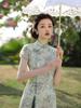 Vestido cheongsam de estilo chino, nuevo, de primavera, con mangas triples, corto, mejorado, de gasa, ajustado, con bordado de jacquard.