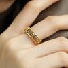 Anillo de nicho retro de industria pesada antiguo dorado con patrón de hierba Tang, anillo cruzado para mujer, de moda, ligero, de lujo, desgastado, combina con todo, anillo de dedo índice avanzado