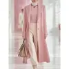 Casaco de lã feminino personalizado outono/inverno 2026, estilo europeu e americano, cor sólida, com cintos, peça de outer wear de lã de comprimento médio