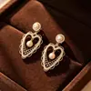 Café Oro Encaje Rosa Dulce Corazón Moca Mousse Perla Aretes Súper Hermosos Huecos Corazón Encaje Aretes de Botón