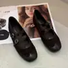 Zapatos Mary Jane de estilo retro 2026 con doble hebilla, puntera redonda de patchwork, suela suave, cómodos y de corte bajo