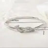 Lujo Ligero, Pulsera Moderna y Única con Circonitas Micropavé con Forma de Serpiente, Exquisito Lujo Ligero, Versátil y Joyería de Mano Abierta de Alta Gama