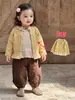 Casaco infantil, conjunto para meninas, top da moda para bebê menina de outono, conjunto de três peças com jeans, roupas de outono para menininha