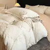Conjunto de Roupa de Cama de Luxo de Lã com Forro Quatro Peças para Inverno, Veludo Leiteiro 2025 Novo Conjunto Espesso e Quente de Lençol e Capa de Edredom