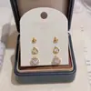 Pendientes Triangulares Geométricos, Lujo Ligero y Sensación de Alta Gama, Tres Pares de Pendientes, Súper Brillantes, Geniales y Refinados, Pendientes Versátiles