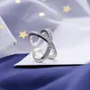 Anillo nuevo europeo y americano anillo de cruz dedo índice anillo de moda japonés y coreano nudillo personalidad de estudiante joya de mano simple