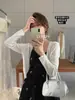 Cardigan de Tricô com Decote V Protetor Solar de Seda de Gelo Realçador de Branco para Mulheres, Estilo Fino de Verão, Adequado para Combinar com Vestidos de Alça, Peças de Exterior ou como um Top sem Mangas, Preto