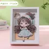 Linda Chica de Dibujos Animados 3D Hecho a Mano DIY Pegatina Pintura Marco de Fotos Pintado en Capas Tridimensional como Regalo de Cumpleaños para Niñas Estudiantes