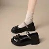 Sapatos Baixos de Couro Redondos Versáteis com Laço de Pérola Branca para Mulheres 2026 Verão Novo Estilo Sapatos Mary Jane Baixos