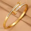 Pulseira de Cruz Estrela Trevo de Quatro Folhas Amor com Diamantes Completos, Não Desbota, Fashion, Luxo Leve, Sensação de Alto Padrão, Pulseira de Aço Titânio para Casais