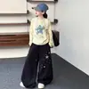Conjunto de Roupas de Outono para Meninas 2026 Novo Estilo Camisa de Manga Longa Base para Primavera e Outono Calças de Perna Curva Soltas para Meninas Crianças Mais Velhas