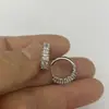 Pendientes de Aro Geométricos de Lujo Ligero Moda Transfronteriza Europea y Americana Xuping Incrustados con Fila Única de Piedras Preciosas Artificiales Pendientes Elegantes Venta al por Mayor