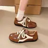 Zapatillas de entrenamiento alemanas versátiles de estilo retro con cordones para mujer, nueva colección otoño/invierno 2026, zapatillas casuales de cuero con bloques de color, estilo Forrest Gump