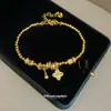 Pulsera de Flor de Metal con Cuentas Chapada en Oro Real de 24 Quilates Pulsera de Oro Arena Retro Francesa Lujo Accesible Joyería de Gama Alta para Mujeres
