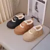 Sapatos de Pão Forrados com Fleece para Crianças 2025 Outono/Inverno Novo Estilo Design de Velcro Casual Versátil Sapatos Plataforma Sapatos de Algodão Antiderrapantes