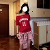 Camiseta de Verano para Mujer Estilo Retro Americano, Cuello de Una Línea, Hombros Descubiertos, Manga Corta, Dulce y Picante, Aspecto Adelgazante, Top Asimétrico, de Moda
