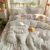 Conjunto de quatro peças de veludo de leite espessado totalmente fosco classe A estilo ins creme estilo coreano estilo princesa estilo renda capa de edredom esculpida três