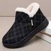 Zapatos de Algodón Cálidos Engrosados con Felpa de Invierno para Madres Suela Suave Antideslizante Estilo Old Beijing Botas de Algodón para Mujer Ropa de Exterior Suela Gruesa Botas de Algodón para Personas de Mediana Edad y Mayores