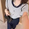 Camisa Listrada de Manga Curta Colorblock Crewneck para Mulheres 2024 Verão Nova Solta Emagrecimento Casual Puff Manga Pequena Camisa